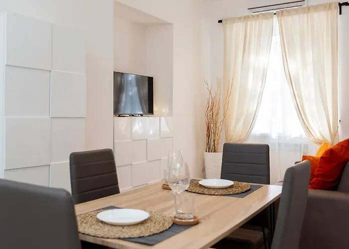 Domus Opimiani Apartamento *