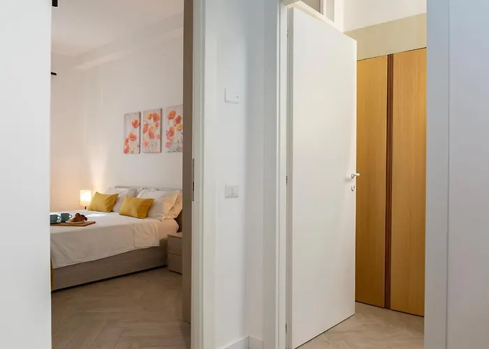 Domus Opimiani * Roma